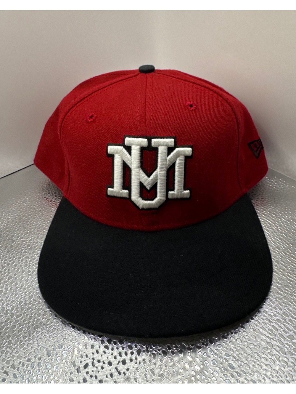 New Era Umass Minuteman Hat.Fitted Size 7 3/8 New Era Y2K